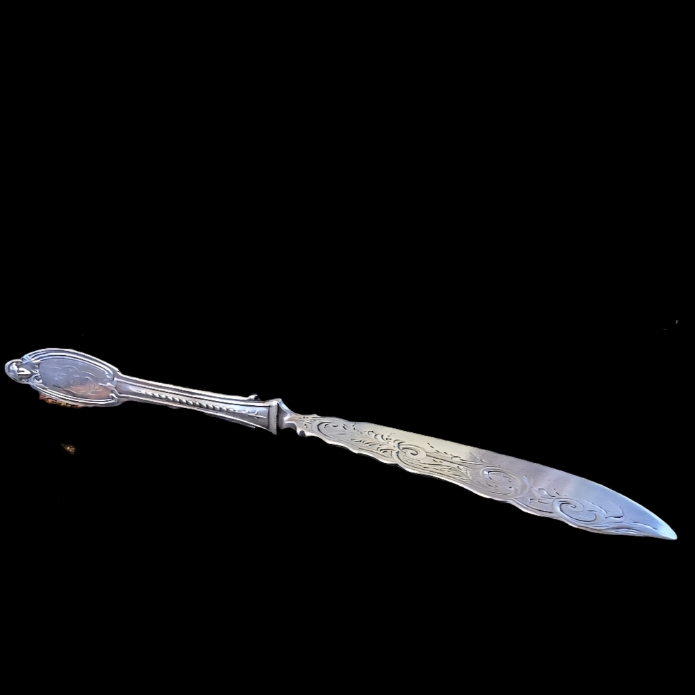 Vintage Antique Ornate Flat Twisted Handle Silver Engraved Master Butter Knife